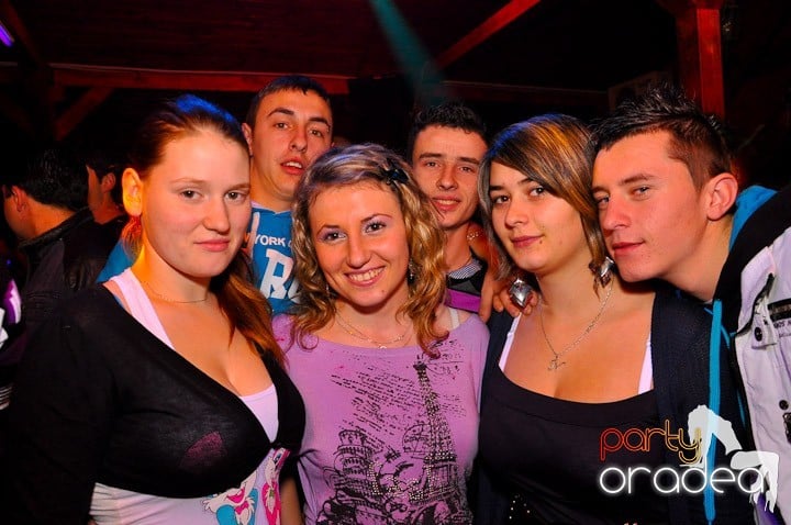 Starting Party în Disco Faház,