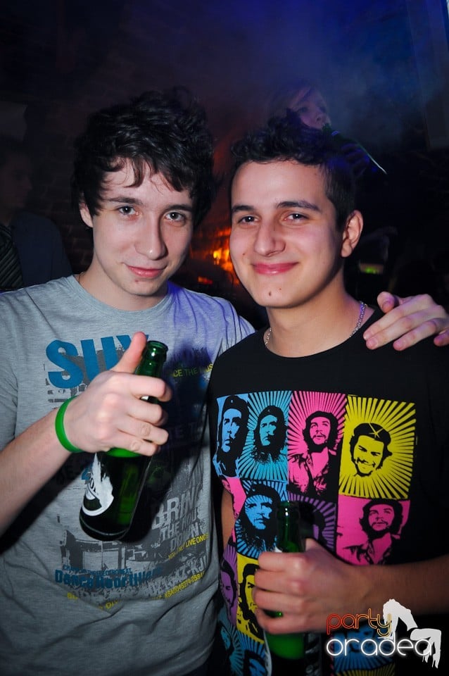 Student Party by NMD în Escape, Escape