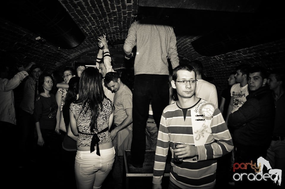 Student Party by NMD în Escape, Escape