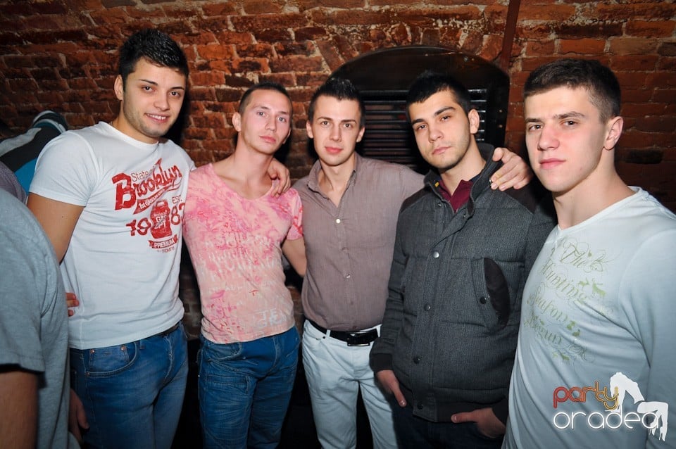 Student Party by NMD în Escape, Escape