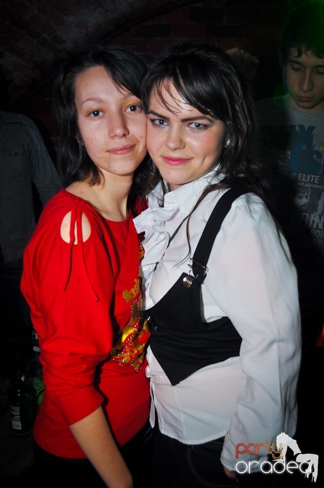 Student Party by NMD în Escape, Escape