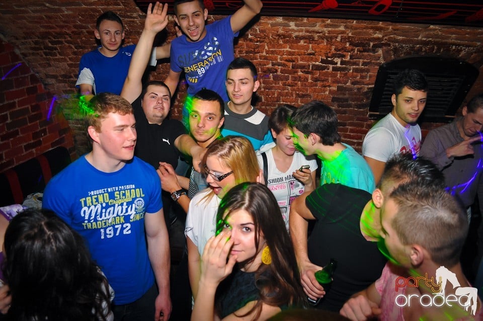 Student Party by NMD în Escape, Escape