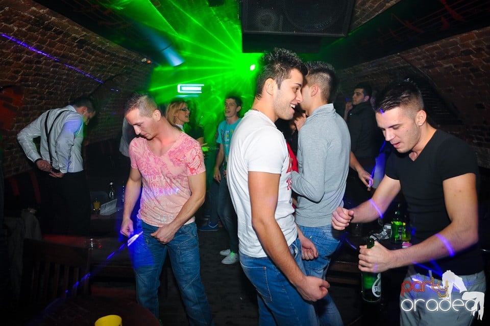 Student Party by NMD în Escape, Escape