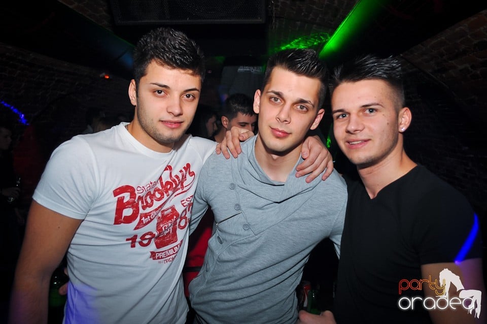 Student Party by NMD în Escape, Escape
