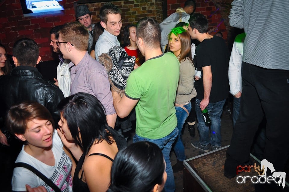 Student Party by NMD în Escape, Escape