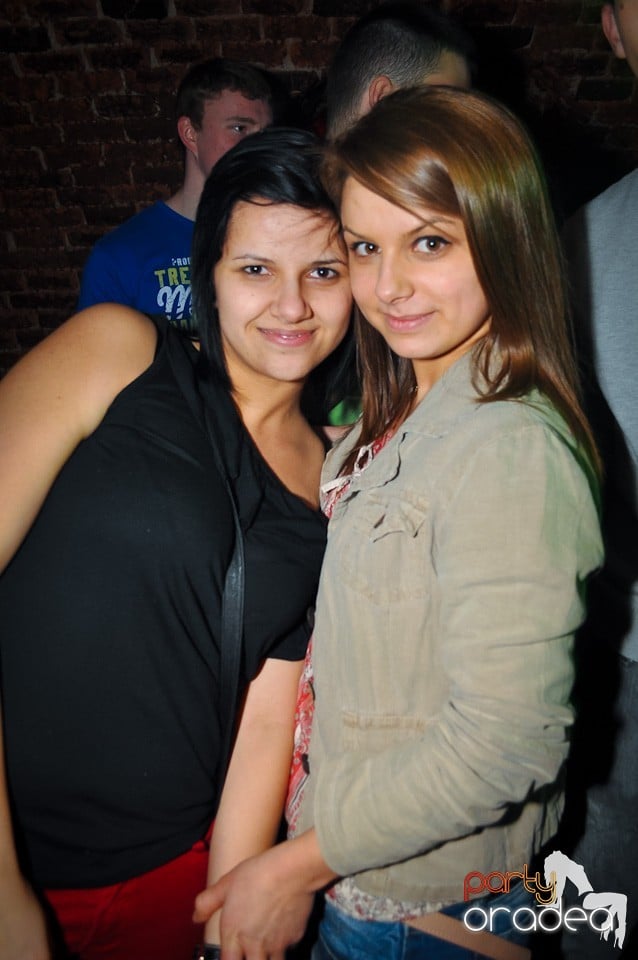 Student Party by NMD în Escape, Escape
