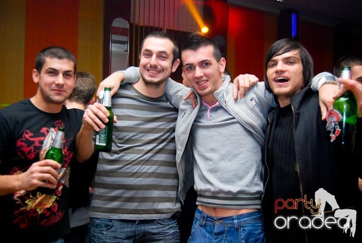 Student Party cu DJ Cristiano şi MC Dany, Student's Place