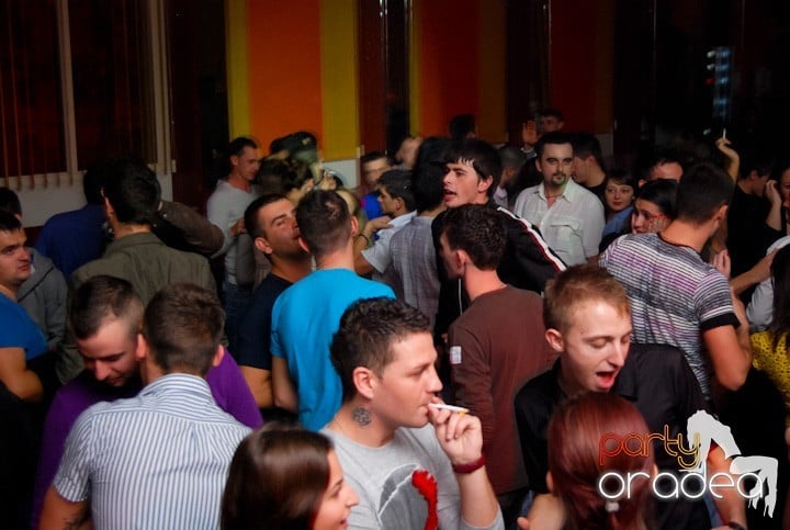 Student Party cu DJ Cristiano şi MC Dany, Student's Place