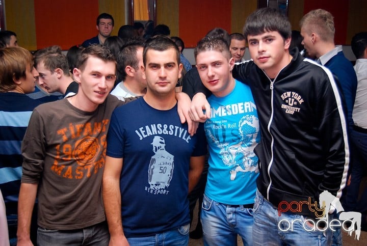 Student Party cu DJ Cristiano şi MC Dany, Student's Place