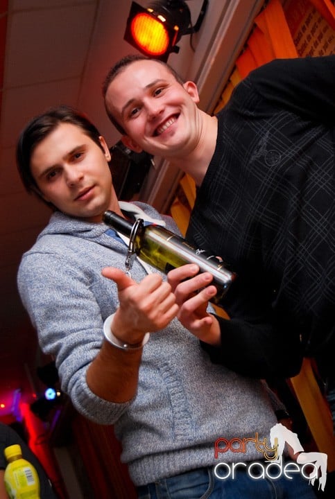 Student Party cu DJ Cristiano şi MC Dany, Student's Place