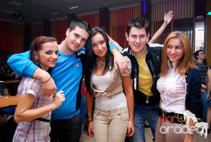 Student Party cu DJ Cristiano şi MC Dany, Student's Place