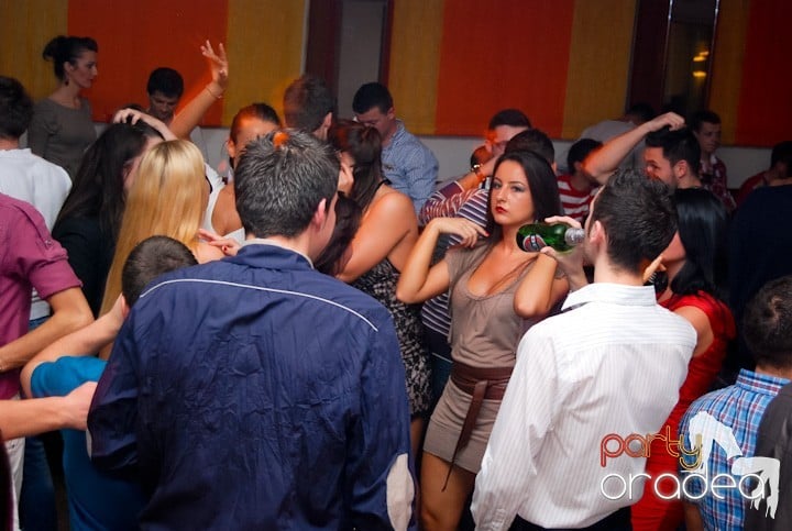 Student Party cu DJ Cristiano şi MC Dany, Student's Place