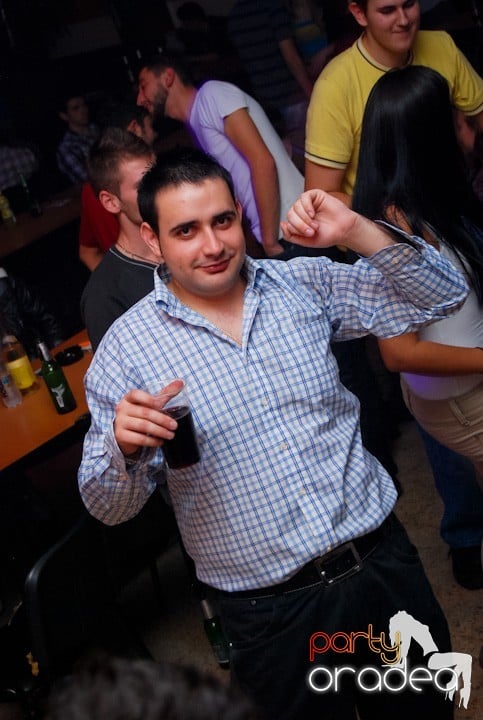 Student Party cu DJ Cristiano şi MC Dany, Student's Place