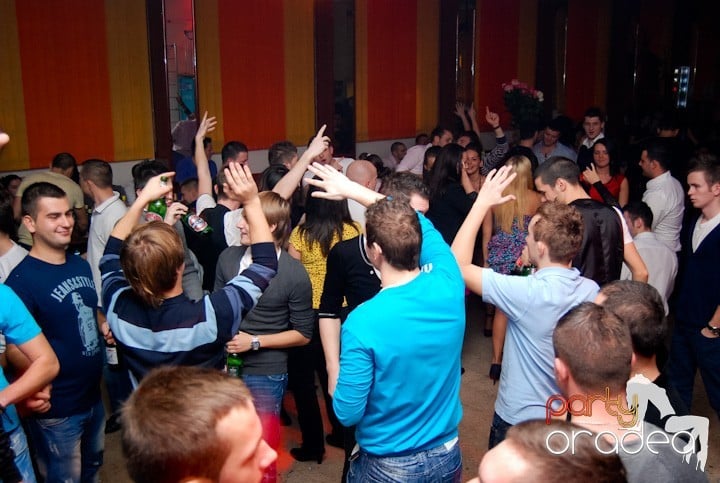 Student Party cu DJ Cristiano şi MC Dany, Student's Place