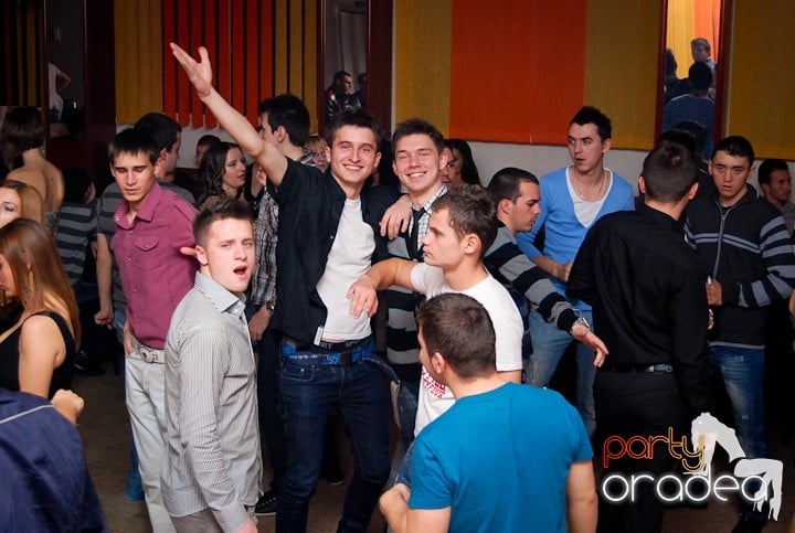 Student Party cu DJ Cristiano şi MC Dany, Student's Place