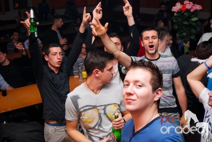 Student Party cu DJ Cristiano şi MC Dany, Student's Place