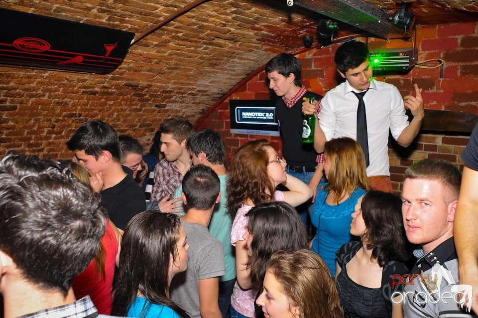 Student Party @ Escape,