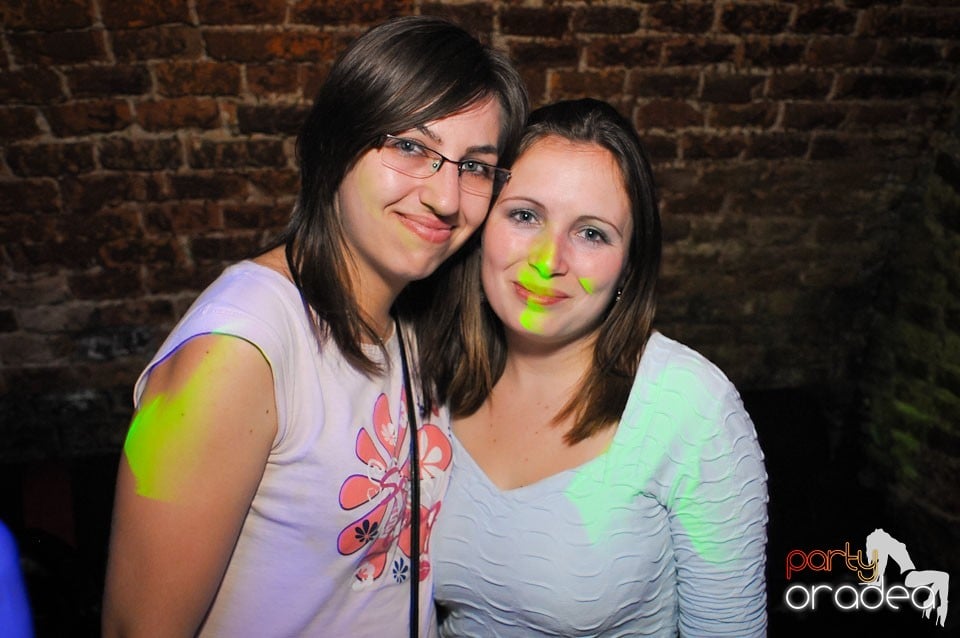 Student Party @ Escape,