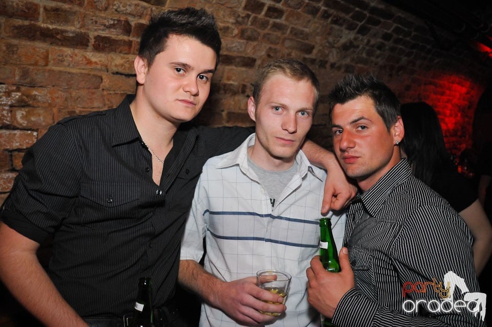 Student Party @ Escape,