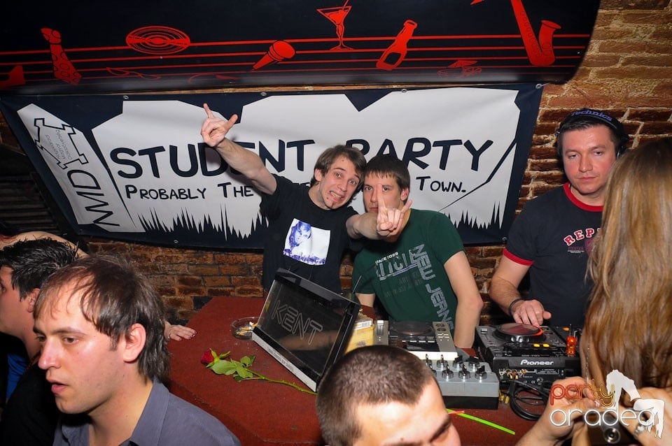 Student Party @ Escape,