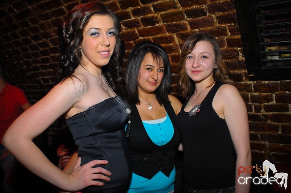 Student Party @ Escape,