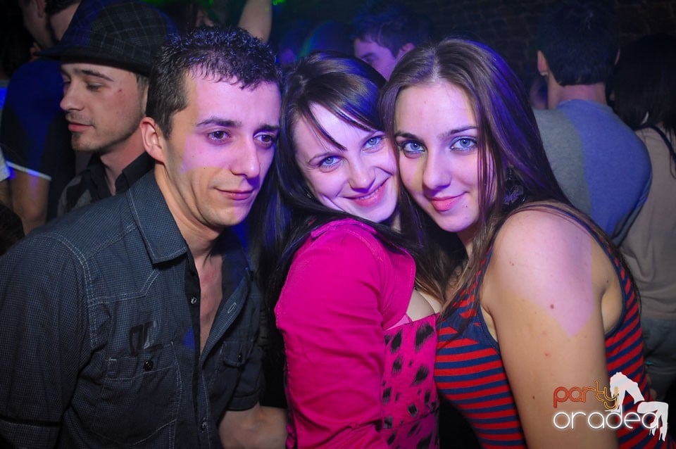 Student Party @ Escape,