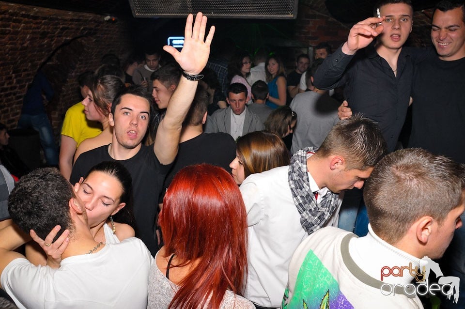 Student Party @ Escape,