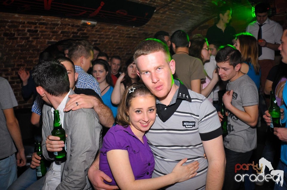 Student Party @ Escape,