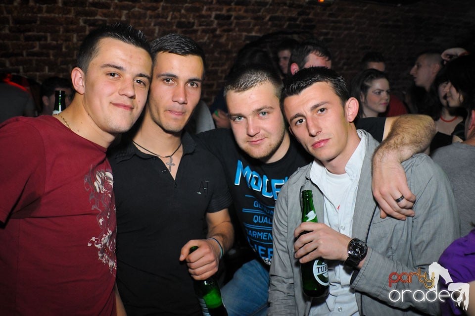 Student Party @ Escape,