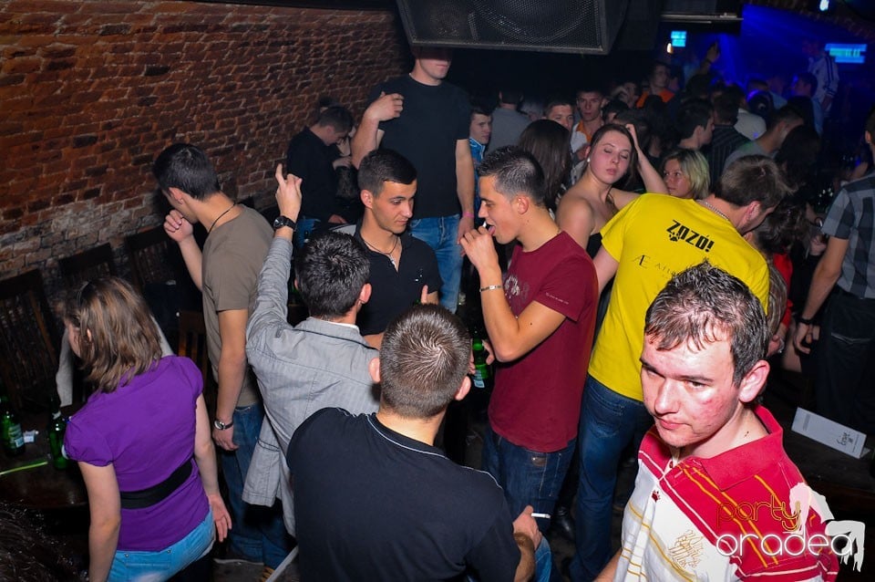 Student Party @ Escape,