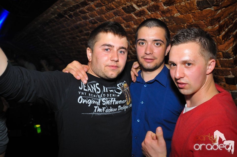 Student Party @ Escape,