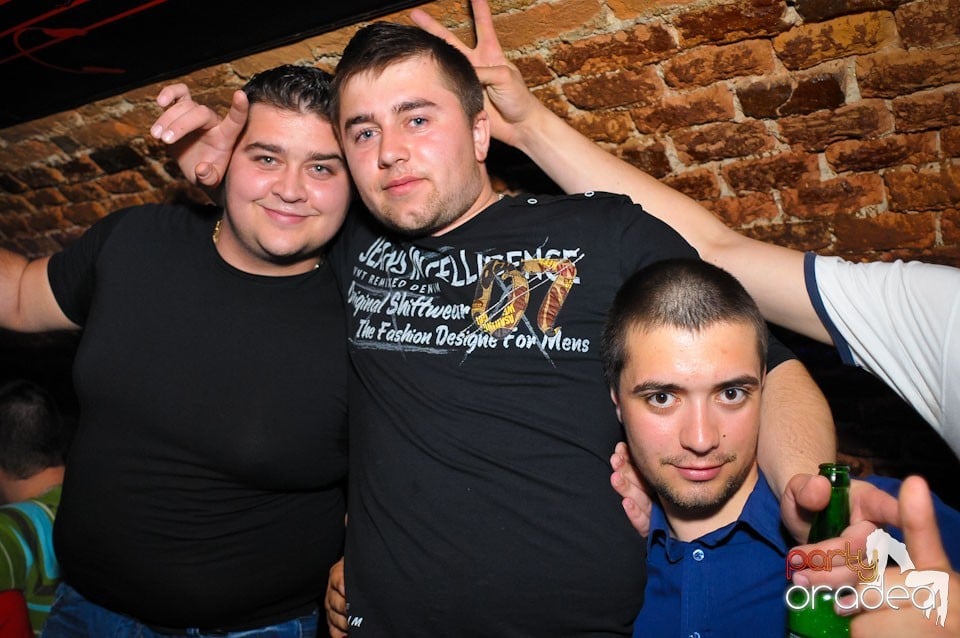 Student Party @ Escape,