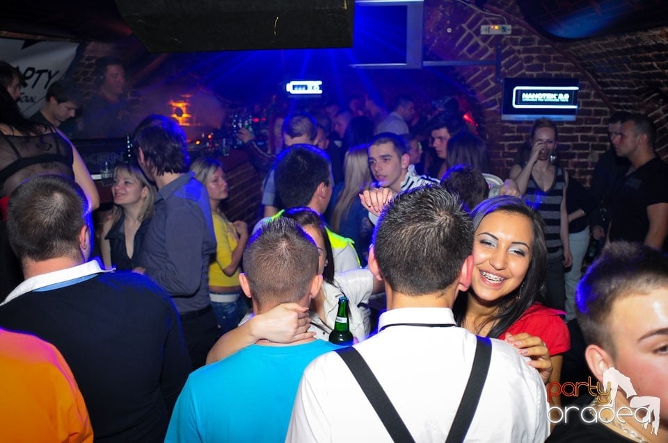 Student Party @ Escape,