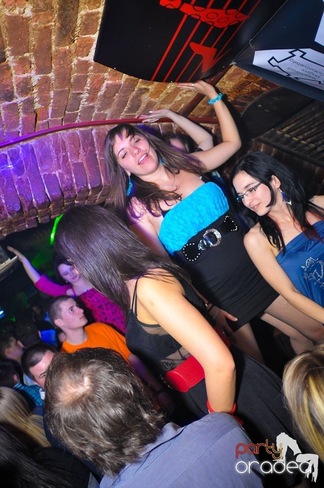 Student Party @ Escape,
