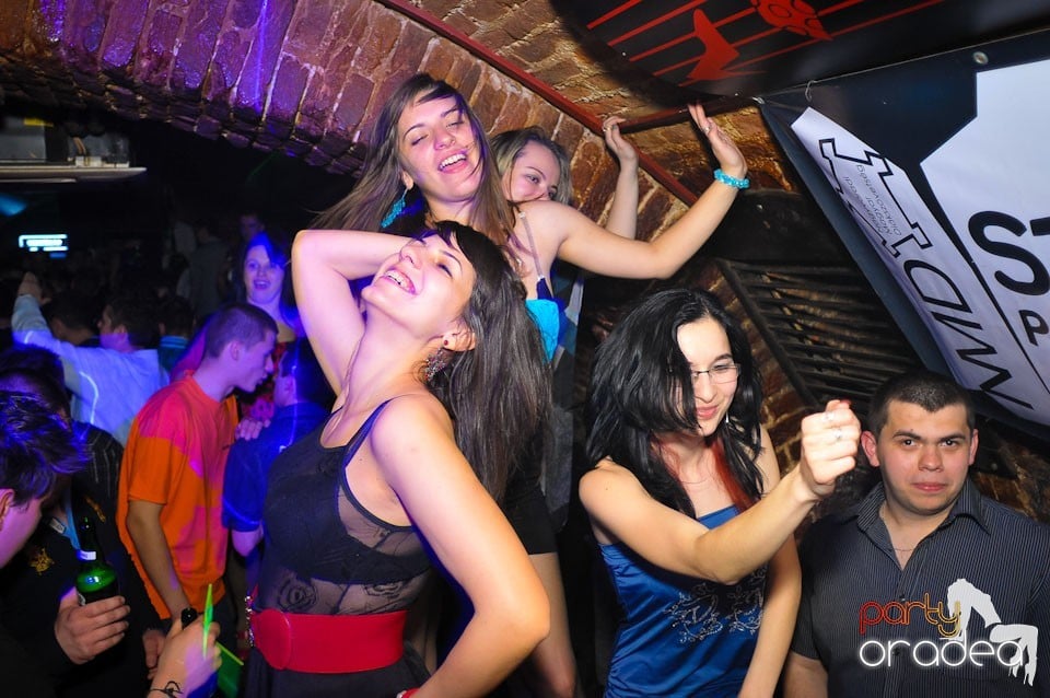 Student Party @ Escape,