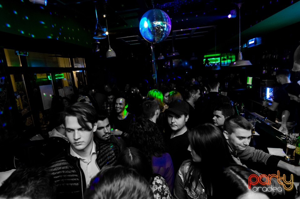 Student Party @ Green, Green Pub