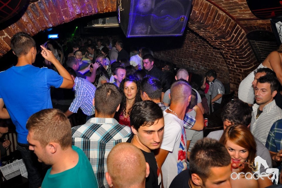 Student Party în Club Escape, 