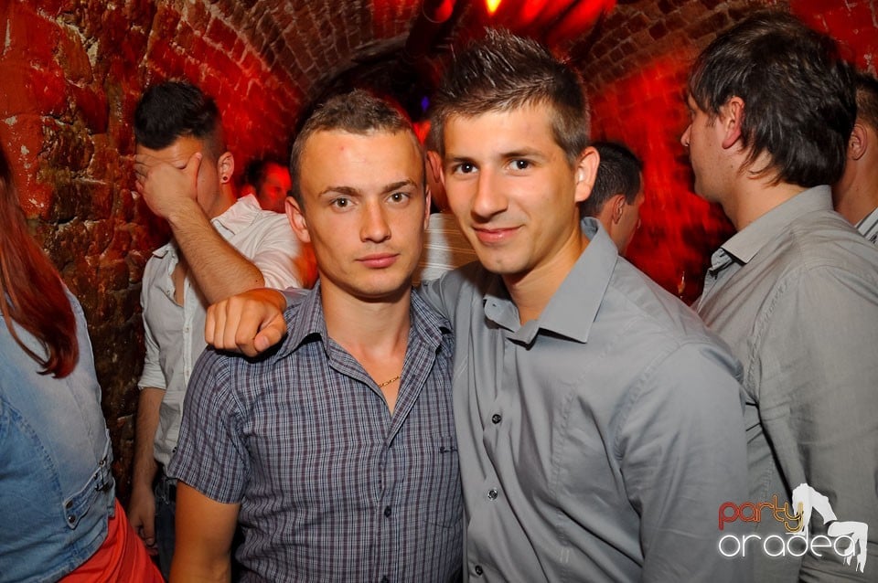 Student Party în Club Escape, 