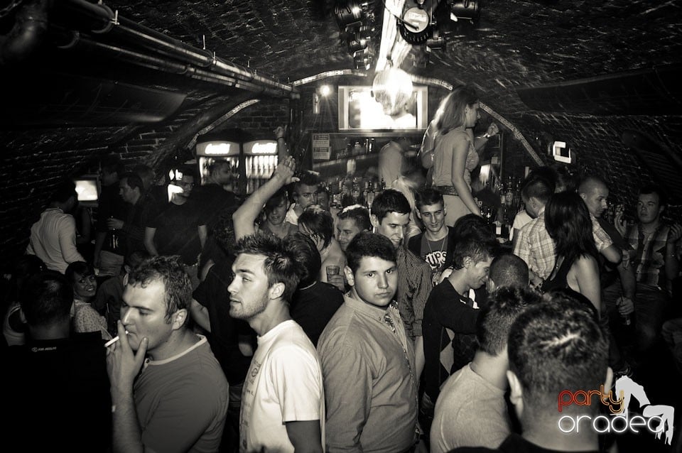 Student Party în Club Escape, 