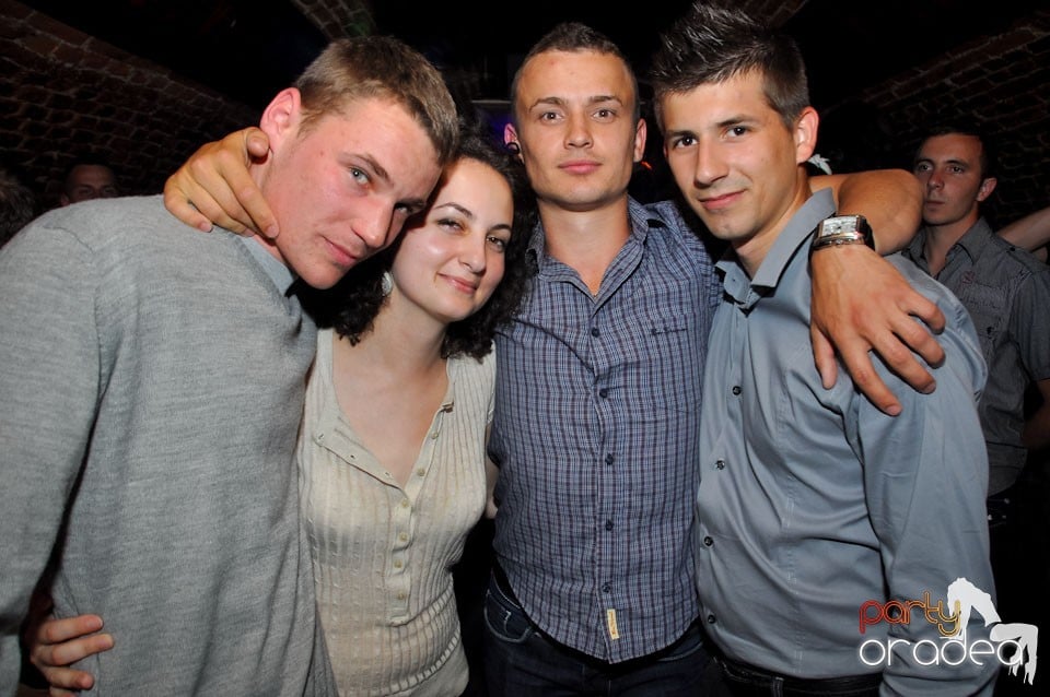 Student Party în Club Escape, 