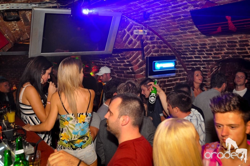 Student Party în Club Escape, 