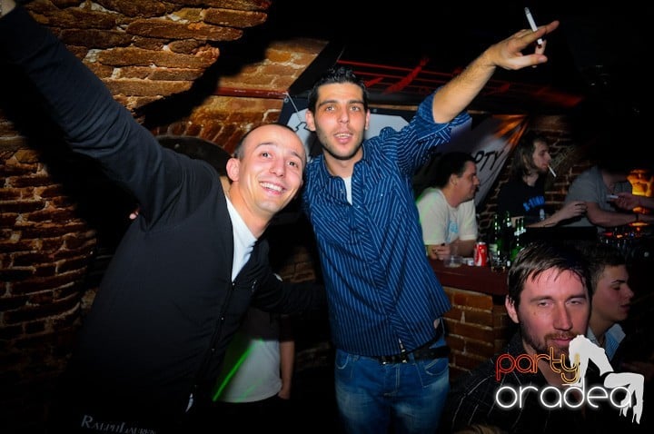 Student Party în Club Escape, 