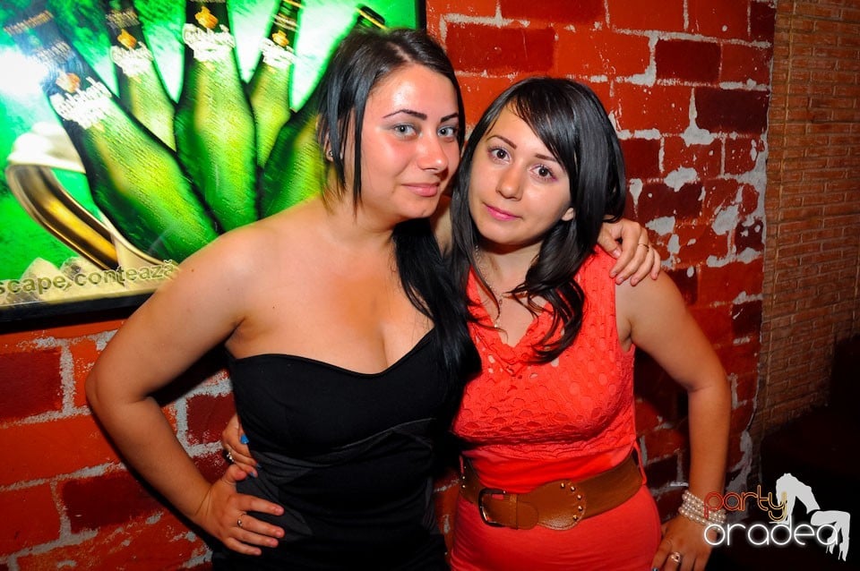 Student Party în Escape Club, 