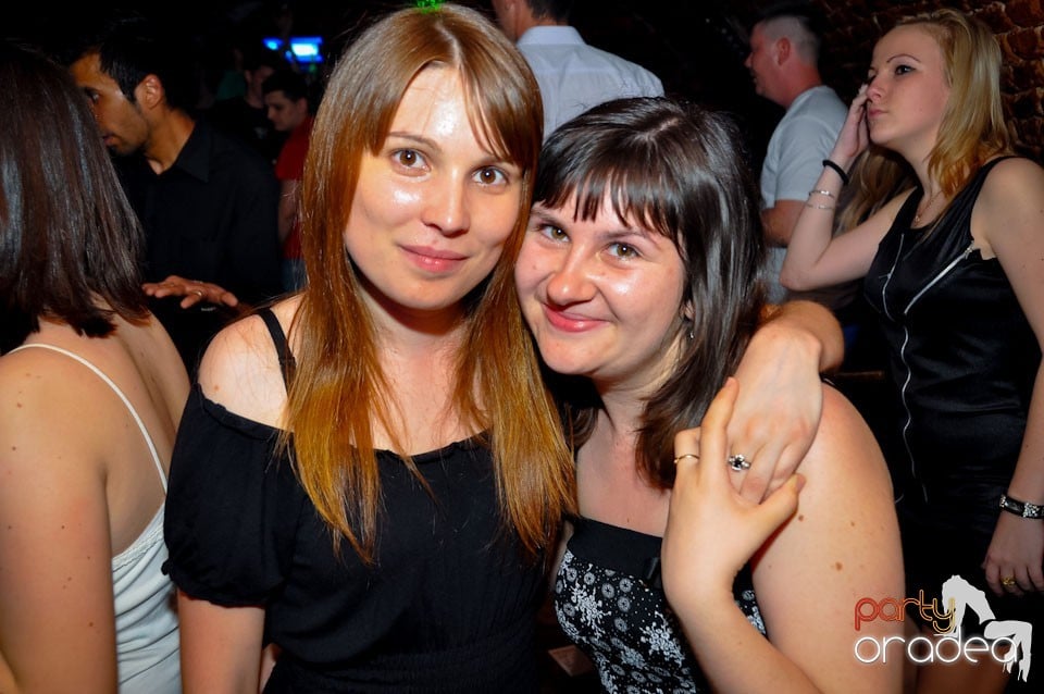 Student Party în Escape Club, 