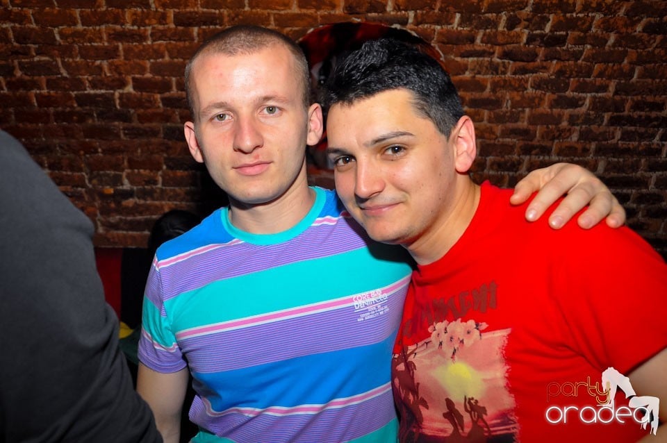 Student Party în Escape Club, 