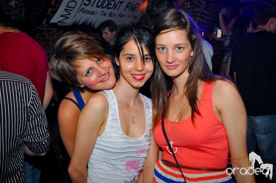 Student Party în Escape Club, 