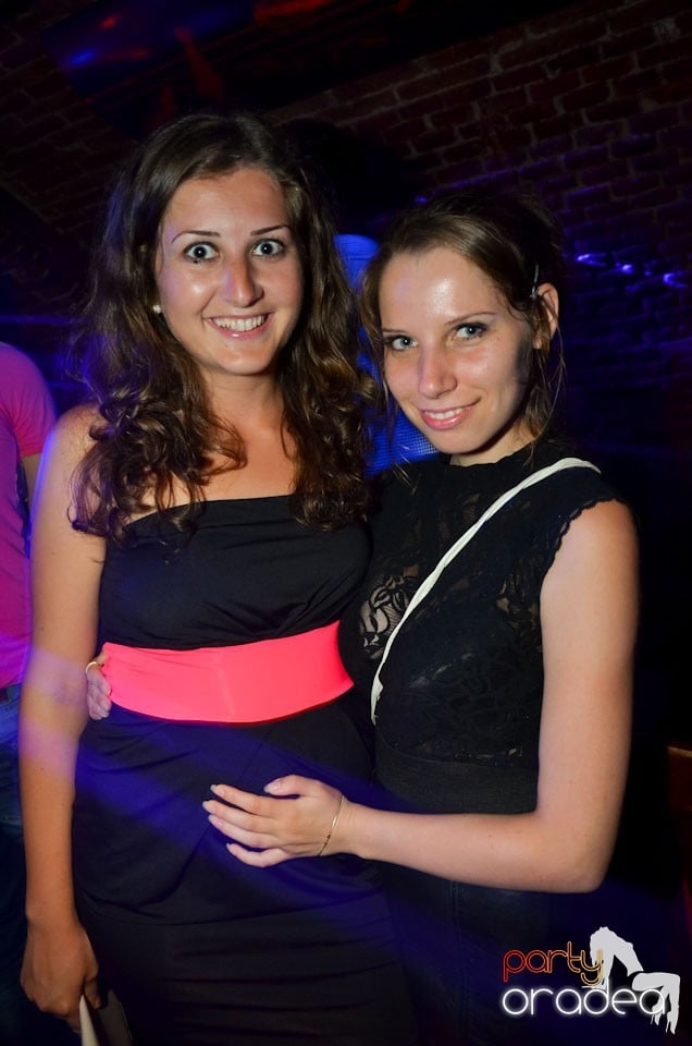 Student Party în Escape, 