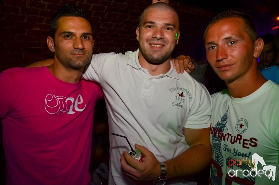 Student Party în Escape, 