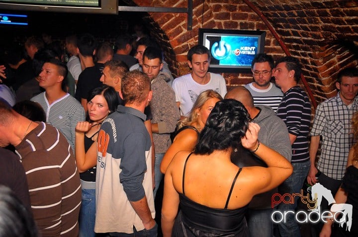 Student Party în Escape, 