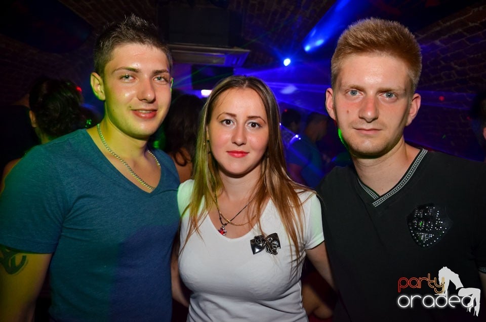 Student Party în Escape, 